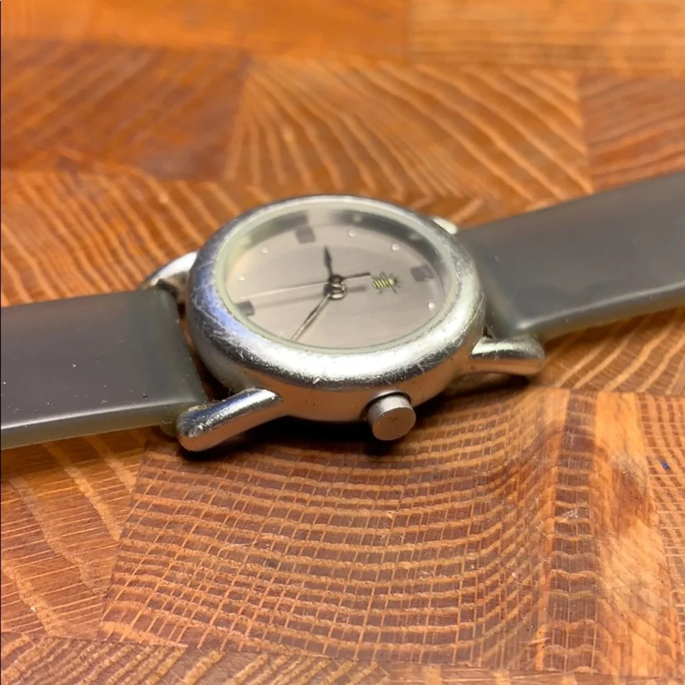 Original Oui Bee Art watch